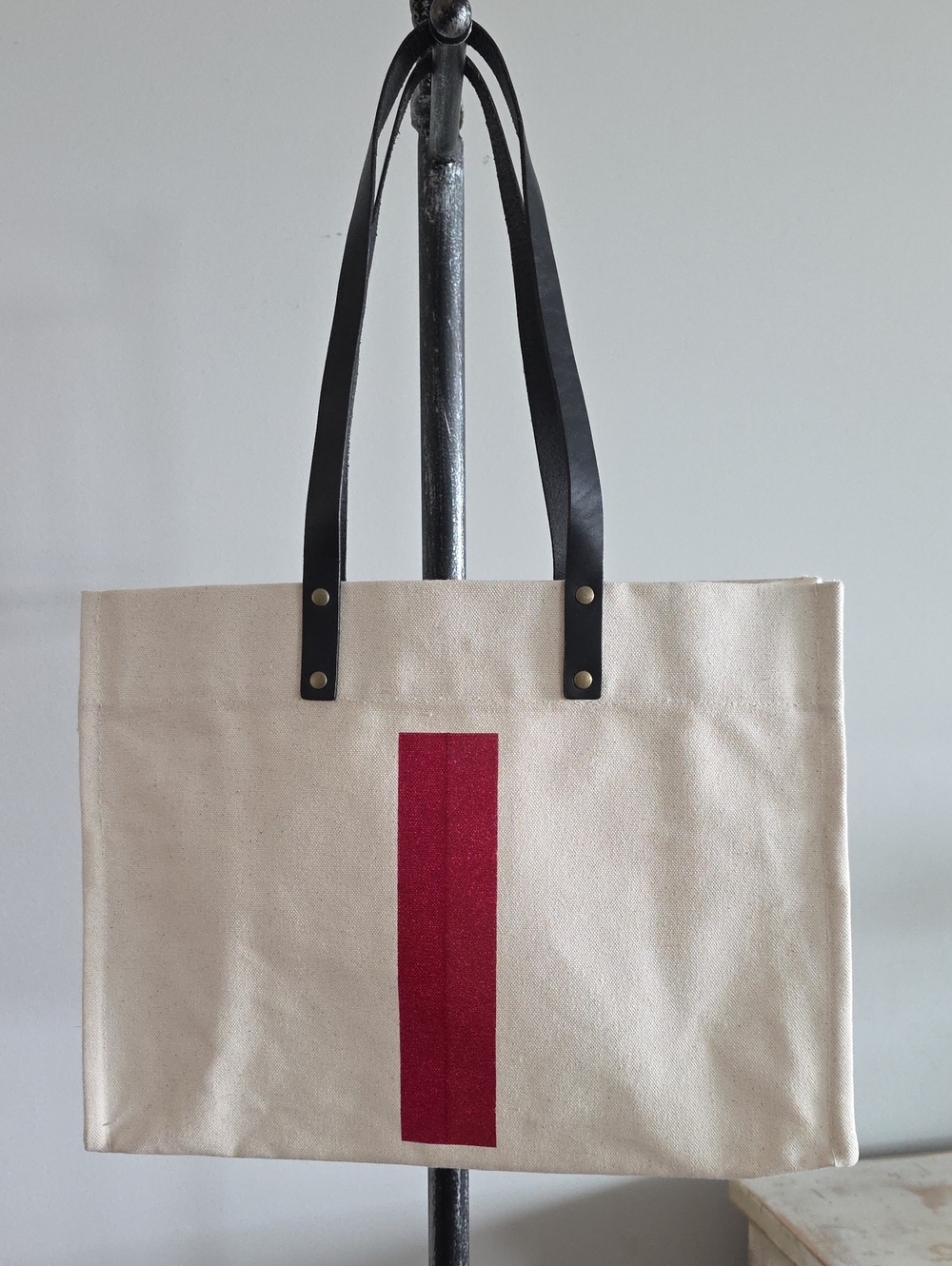Parker Thatch Tote Bag with Red/Pink Accent Stipe And Black Leather Handles